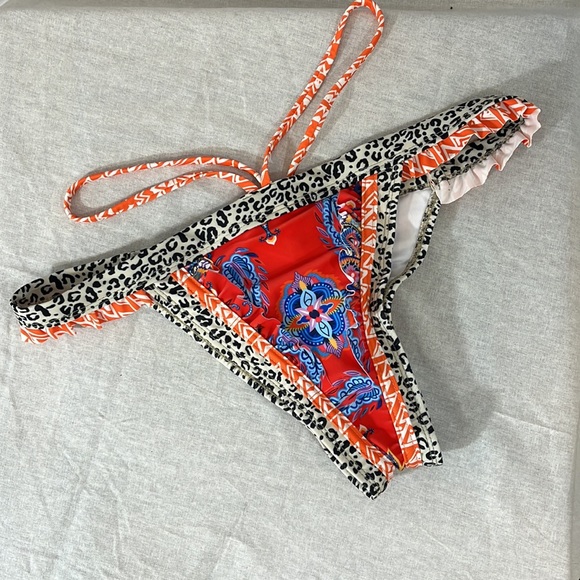 Bikini new item never use - Picture 2 of 5